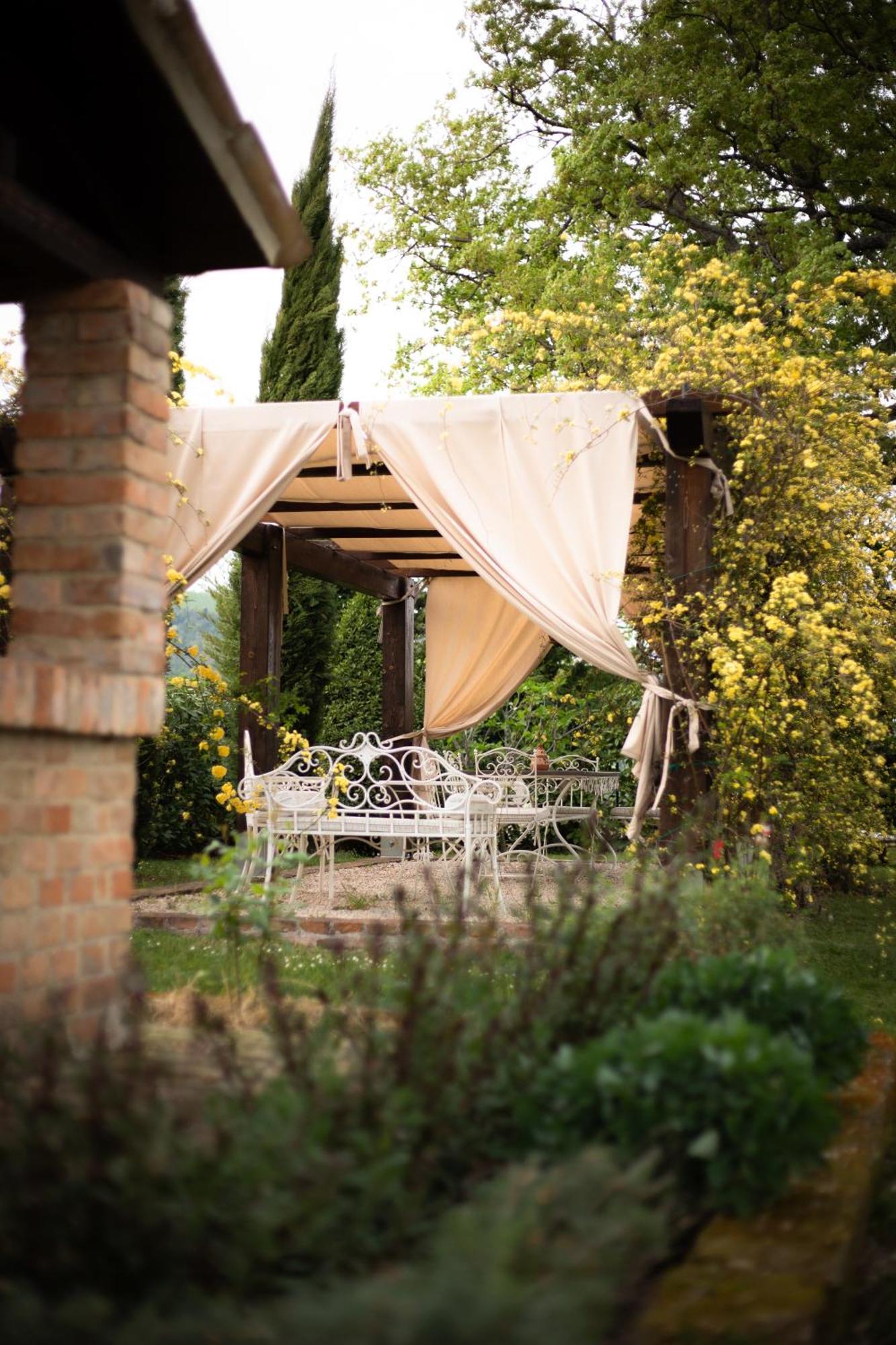 Ca' Le Cerque, Villa Surrounded By The Marche Nature 포솜브로네 외부 사진
