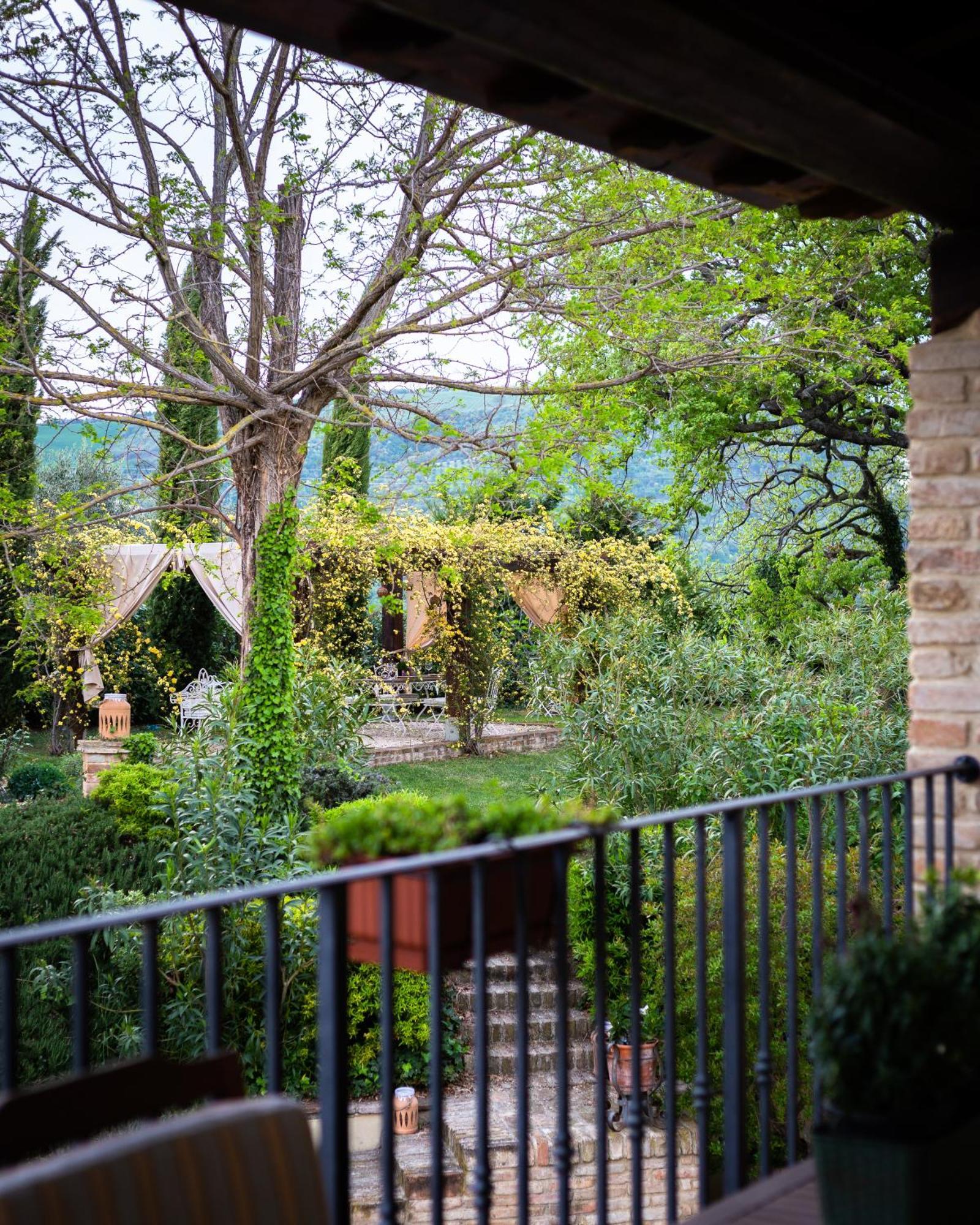 Ca' Le Cerque, Villa Surrounded By The Marche Nature 포솜브로네 외부 사진