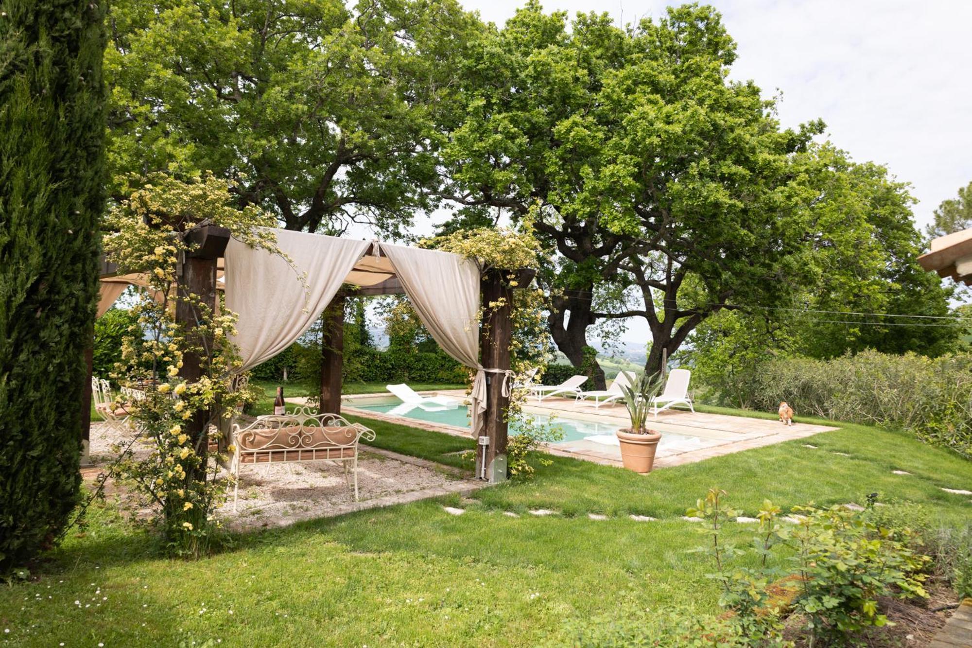 Ca' Le Cerque, Villa Surrounded By The Marche Nature 포솜브로네 외부 사진