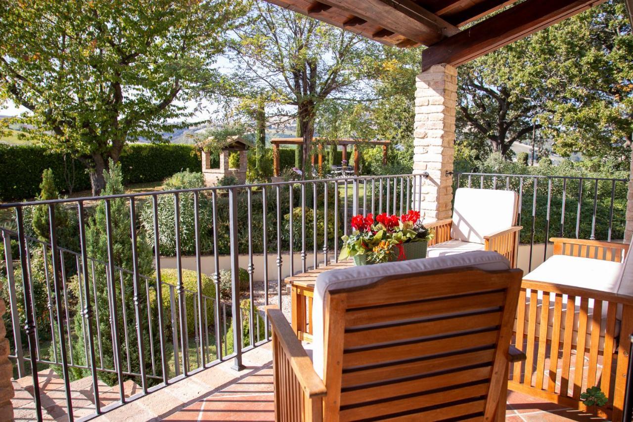 Ca' Le Cerque, Villa Surrounded By The Marche Nature 포솜브로네 외부 사진