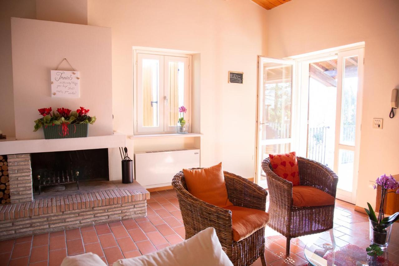 Ca' Le Cerque, Villa Surrounded By The Marche Nature 포솜브로네 외부 사진